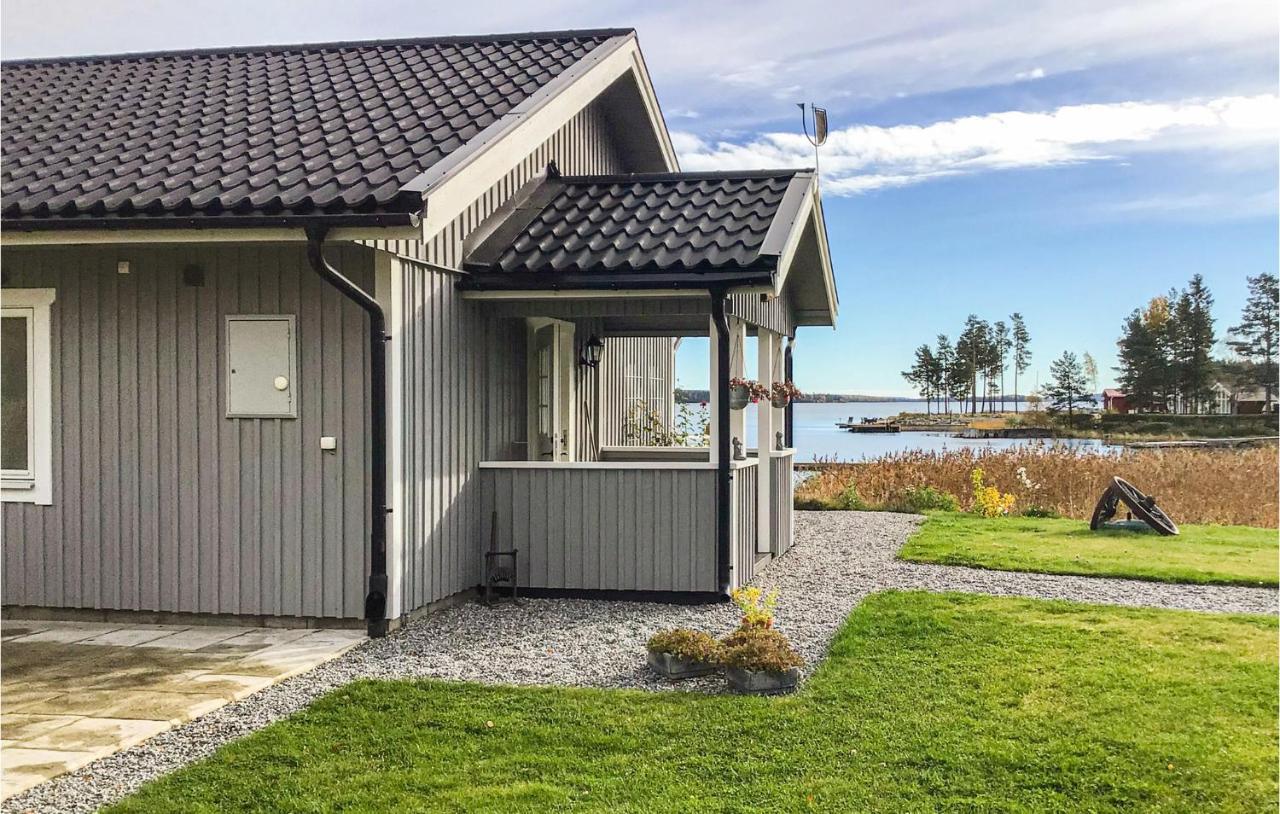 Gorgeous Home In Hudiksvall With Wifi Bagian luar foto